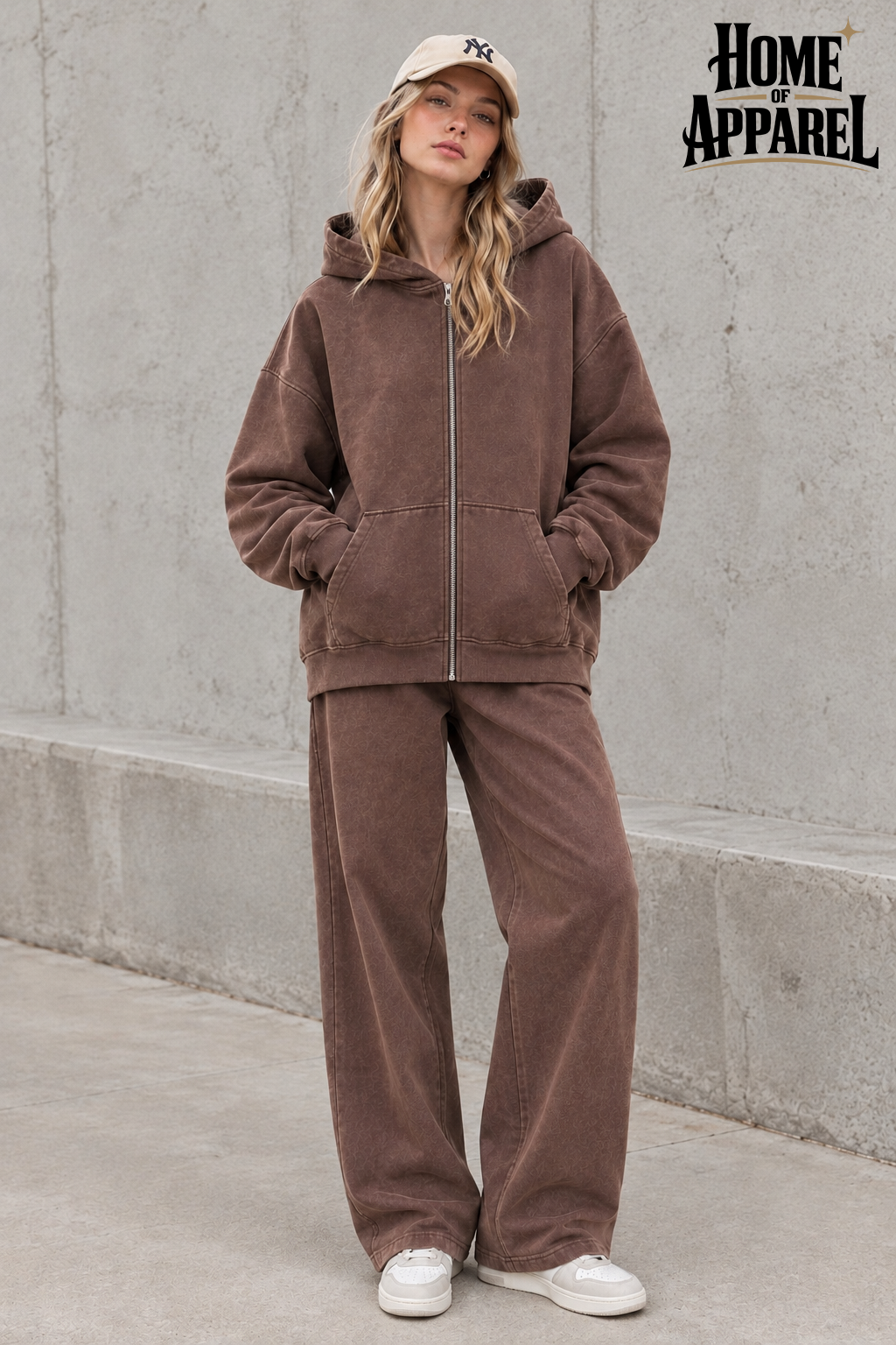 coffee Unisex oversized sweatsuit with zip-up hoodie and pants