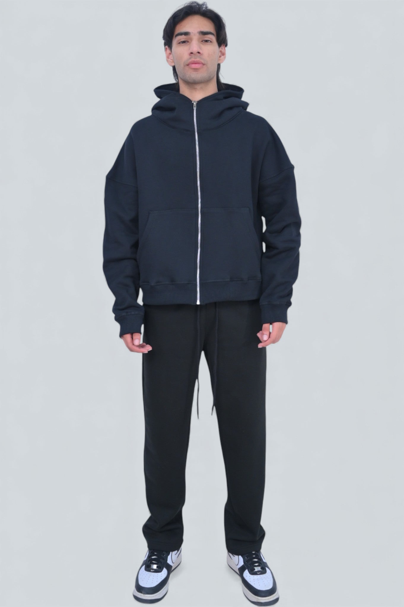 13.5oz Black Oversized Hoodie - Cotton Fleece & Full Zipper