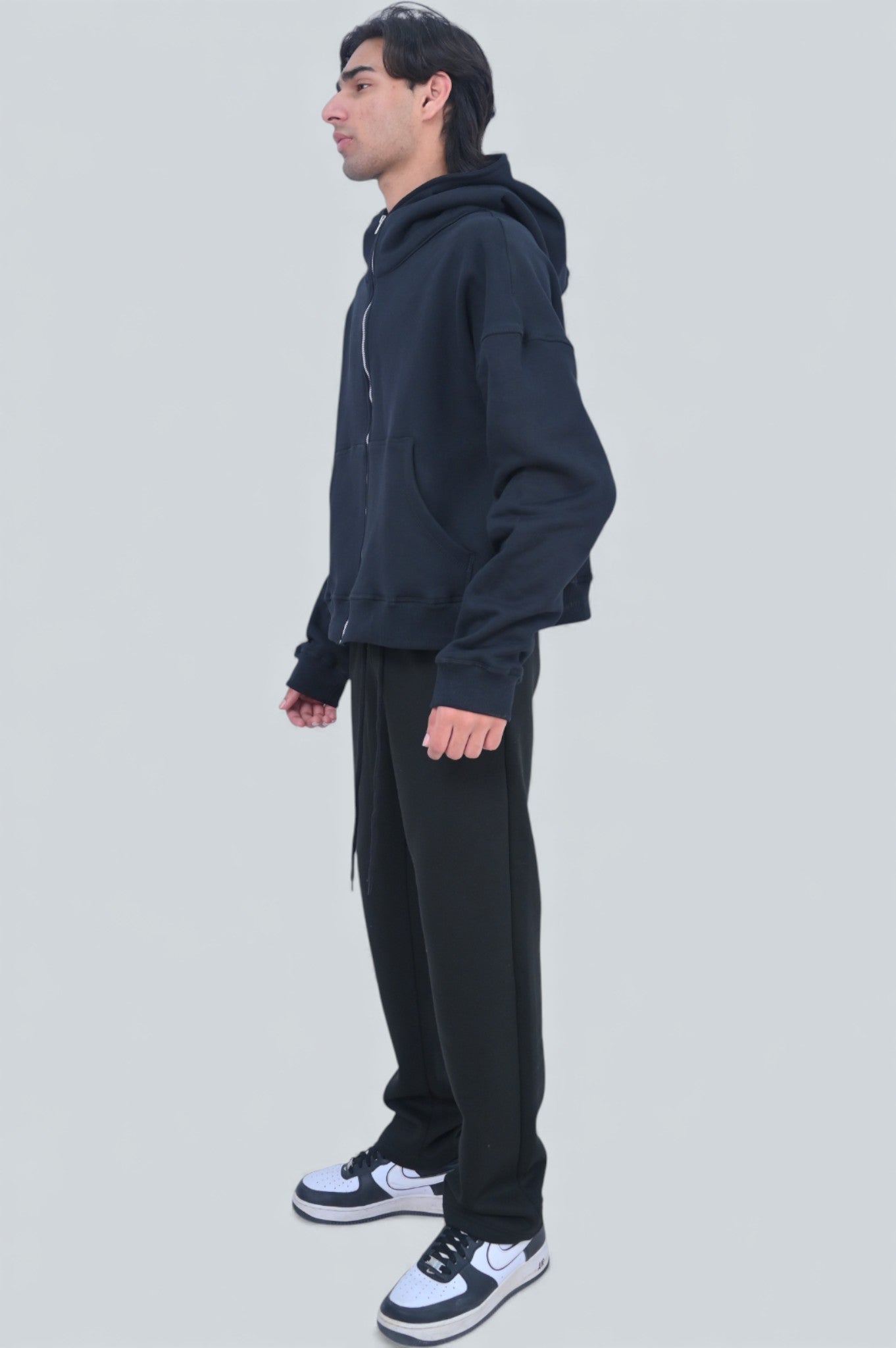 13.5oz Black Oversized Hoodie - Cotton Fleece & Full Zipper